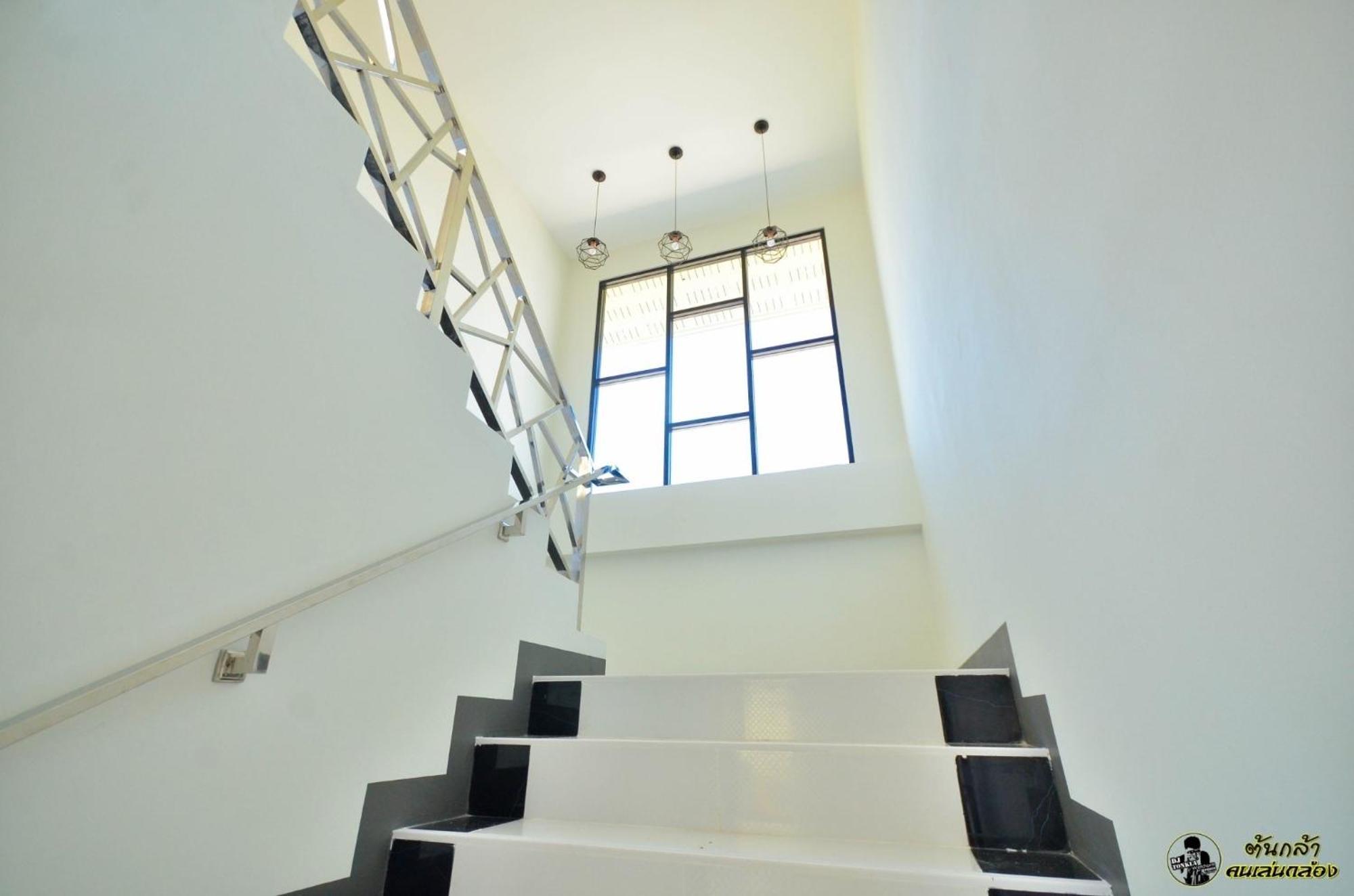 Ngao แอ่ว-ดีld Hotel&Residences מראה חיצוני תמונה