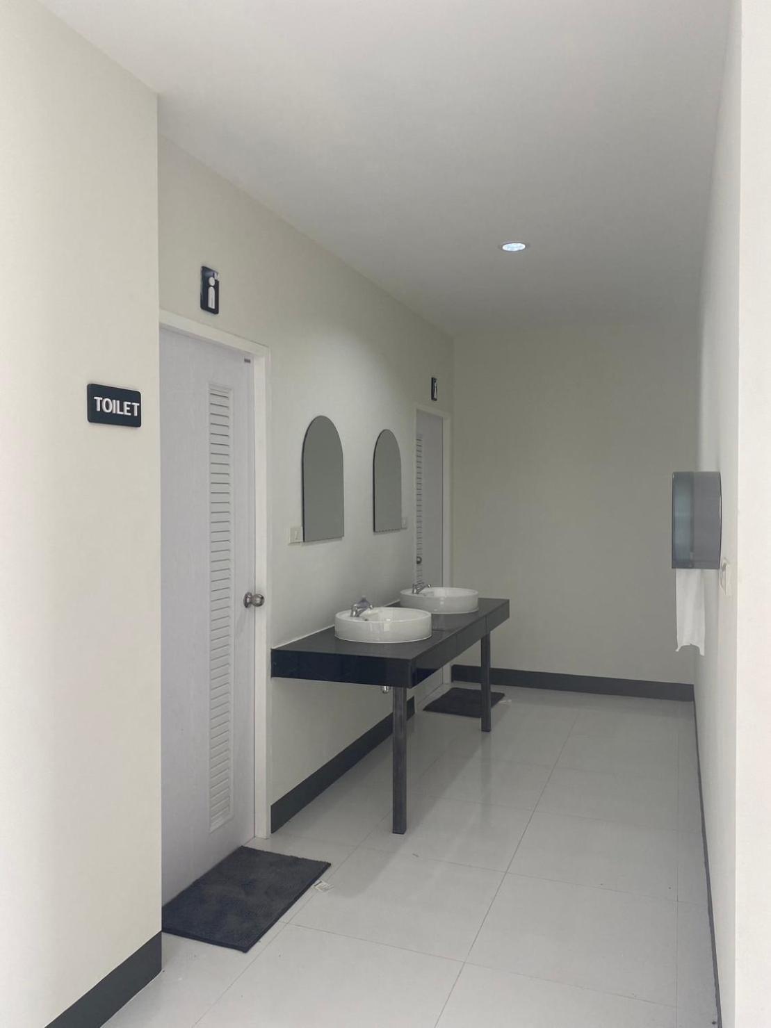 Ngao แอ่ว-ดีld Hotel&Residences מראה חיצוני תמונה